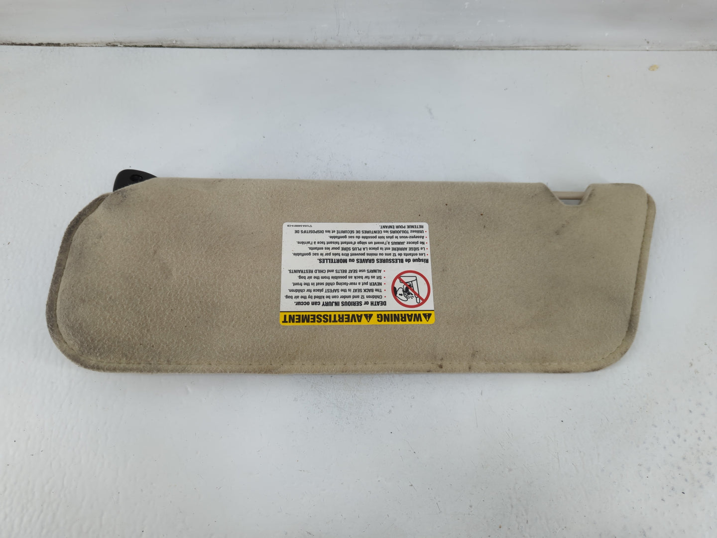 2001-2005 Ford Explorer Sun Visor Shade Replacement Passenger Right Mirror Fits Fits 2001 2002 2003 2004 2005 OEM Used Auto 