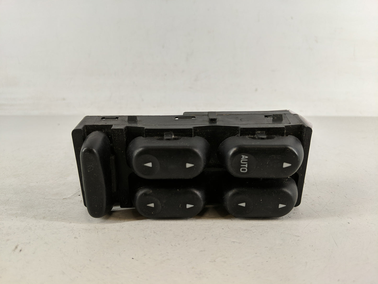 2004-2005 Ford Explorer Master Power Window Switch Replacement Driver Side Left Fits Fits 2004 2005 2006 2007 OEM Used Auto 