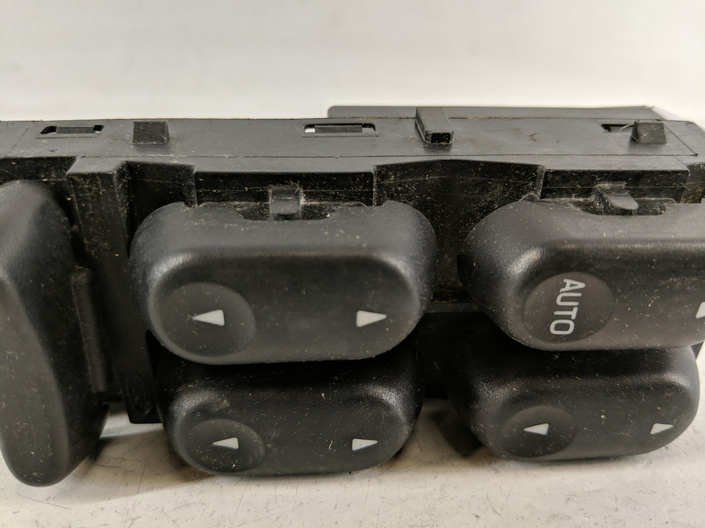 2004-2005 Ford Explorer Master Power Window Switch Replacement Driver Side Left Fits Fits 2004 2005 2006 2007 OEM Used Auto 