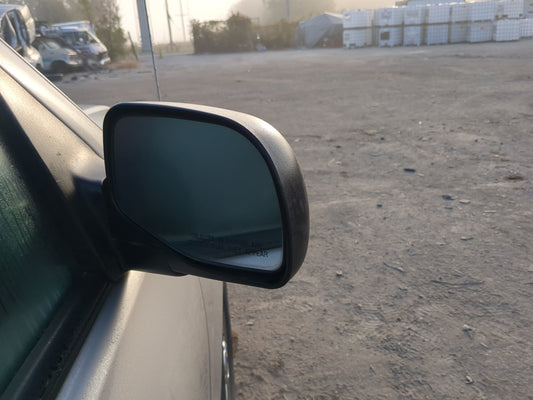 2003-2005 Ford Explorer Passenger Side View Mirror - Right Door Mirror OEM Used - Oemusedautoparts1.com