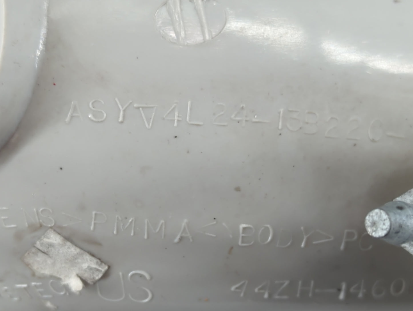 2004-2005 Ford Explorer Passenger Right Oem Front Light Lamp - Oemusedautoparts1.com