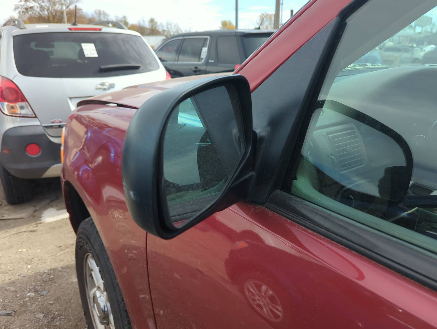2002-2005 Ford Explorer Driver Side View Mirror - Left Door Mirror OEM Used - Oemusedautoparts1.com