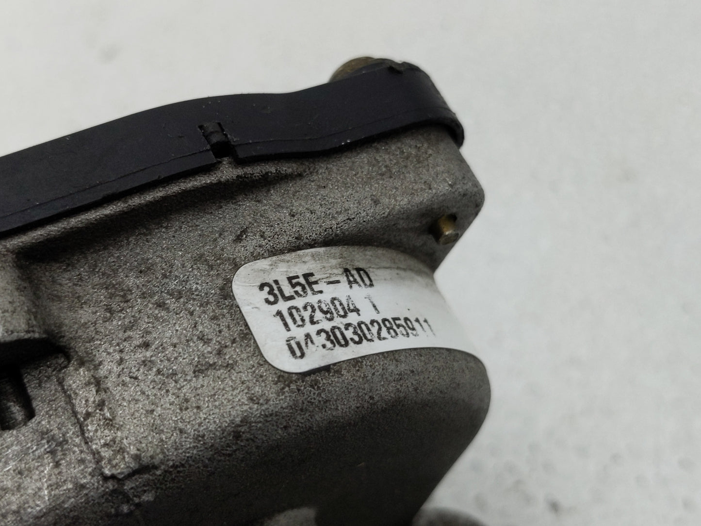 2004-2010 Ford Explorer Throttle Body Fits Fits 2004 2005 2006 2007 2008 2009 2010 2011 2012 2013 2014 2015 2016 OEM Used Au