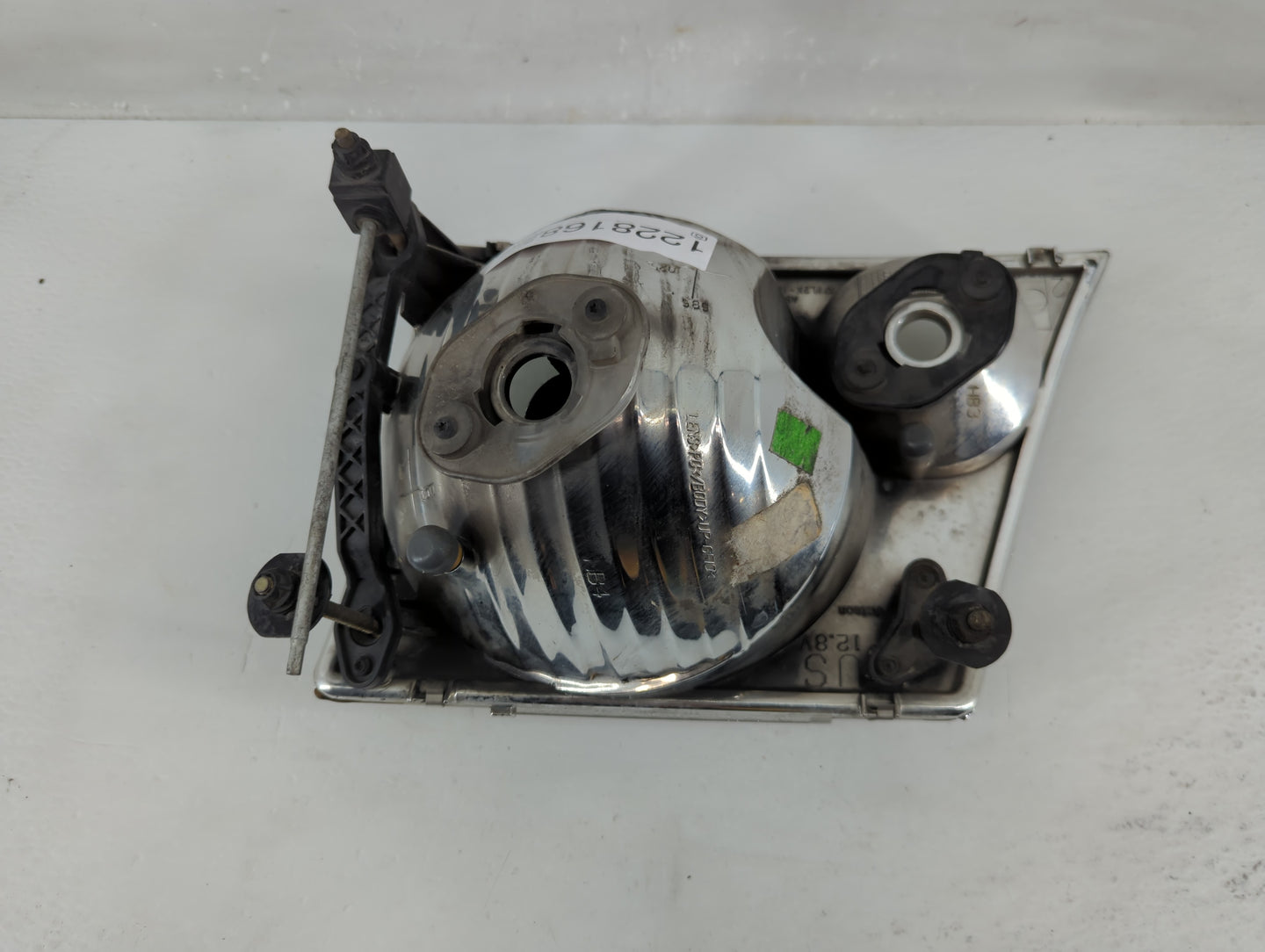 2002-2005 Ford Explorer Passenger Right Oem Head Light Headlight Lamp - Oemusedautoparts1.com