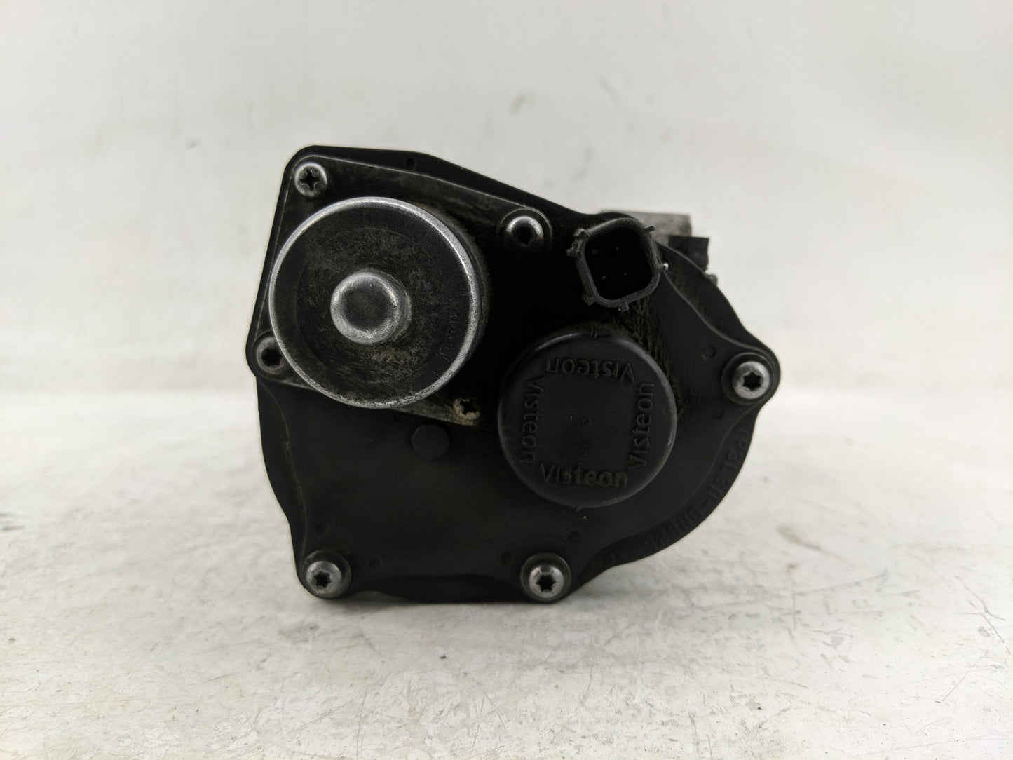 2004-2010 Ford Explorer Throttle Body Fits Fits 2004 2005 2006 2007 2008 2009 2010 2011 2012 2013 2014 2015 2016 OEM Used Au