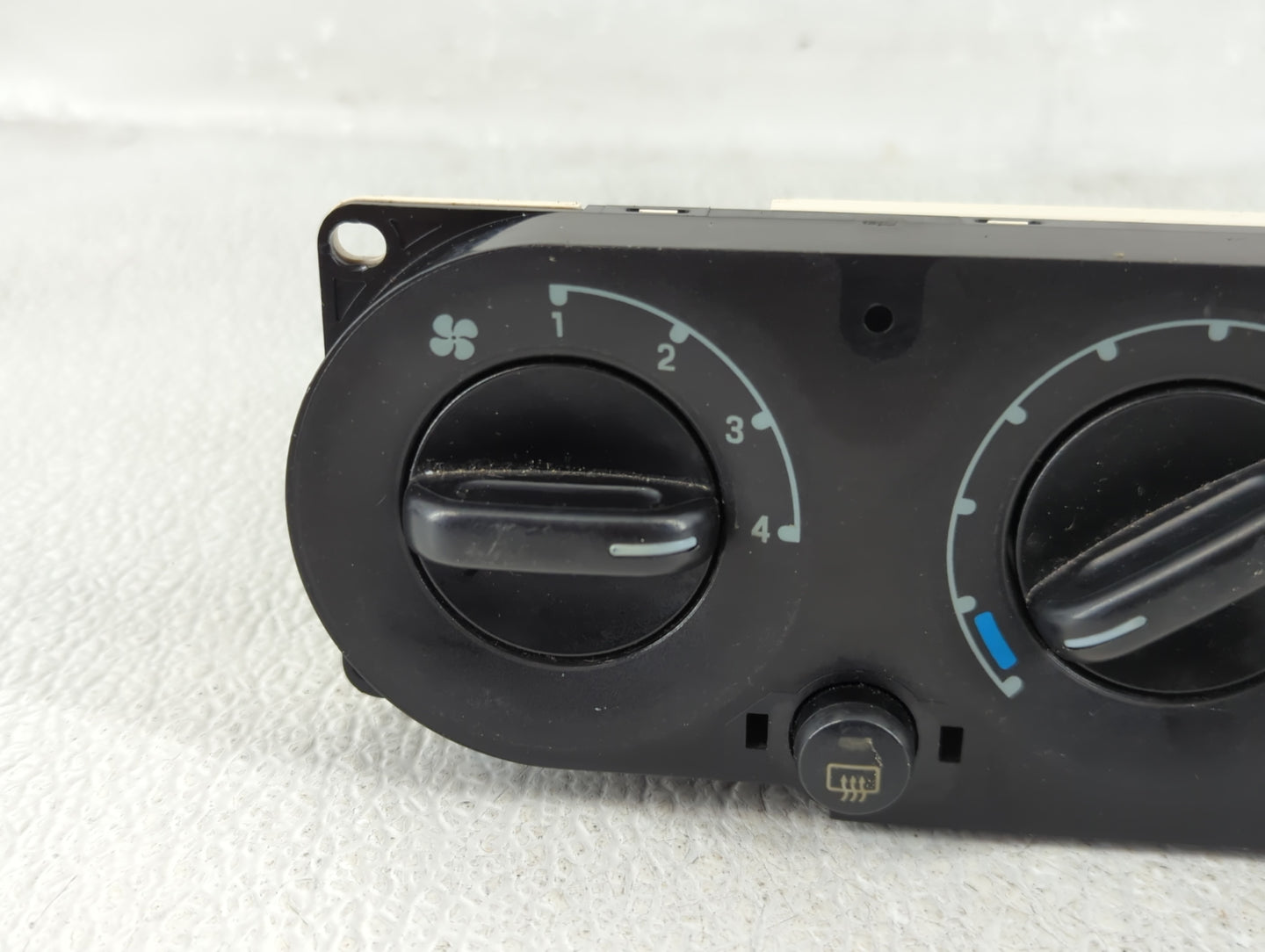 2002-2006 Ford Explorer Climate Control Module Temperature AC/Heater Replacement Fits Fits 2002 2003 2004 2005 2006 OEM Used