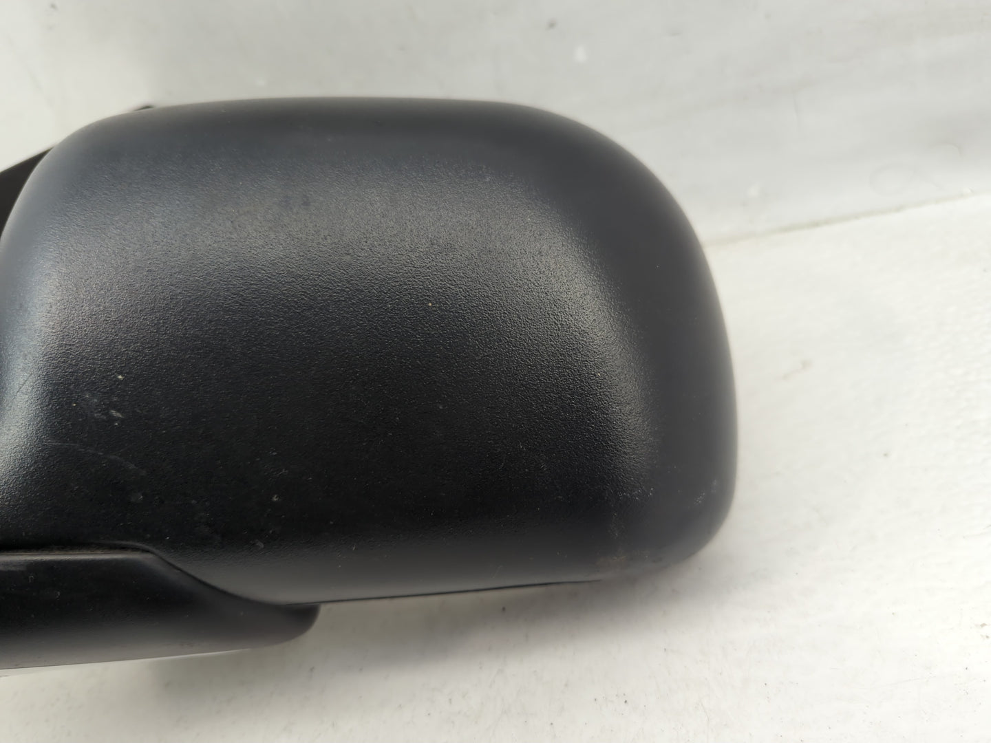 2002-2005 Ford Explorer Driver Side View Mirror - Left Door Mirror OEM Used - Oemusedautoparts1.com