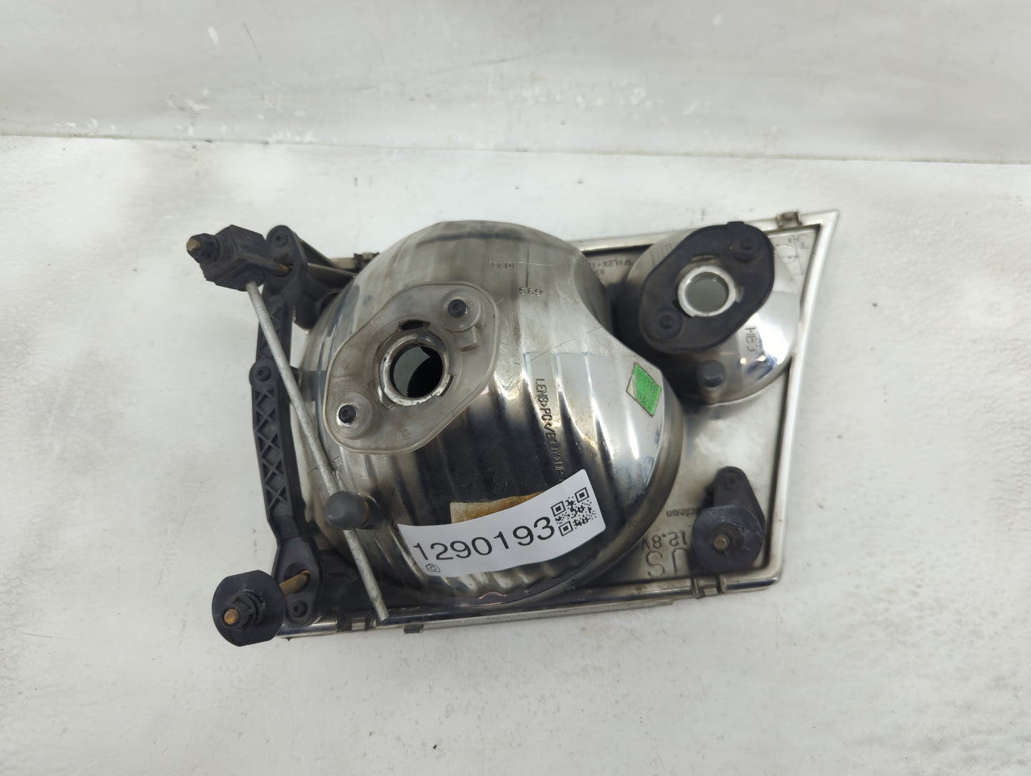 2002-2005 Ford Explorer Passenger Right Oem Head Light Headlight Lamp - Oemusedautoparts1.com