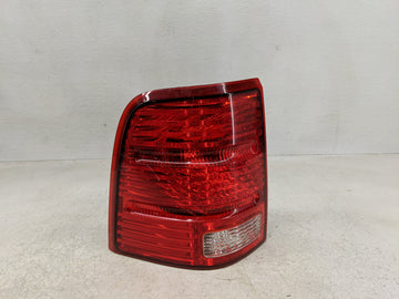 2002-2005 Ford Explorer Tail Light Assembly Driver Left OEM P/N:1L2X-138505-B Fits Fits 2002 2003 2004 2005 OEM Used Auto Pa