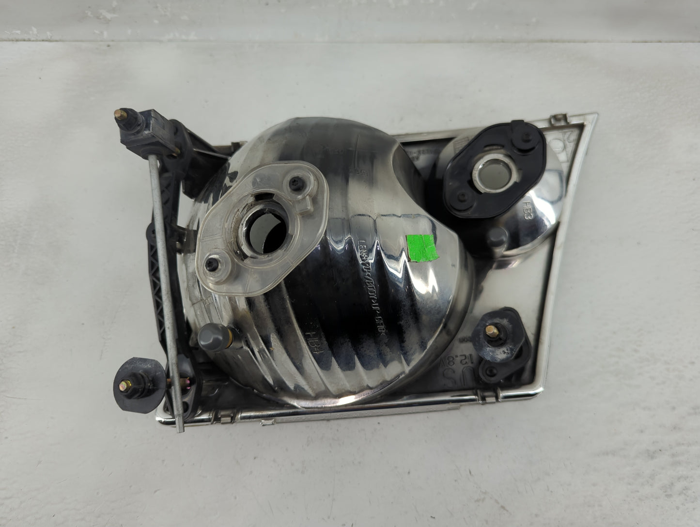 2002-2005 Ford Explorer Passenger Right Oem Head Light Headlight Lamp - Oemusedautoparts1.com