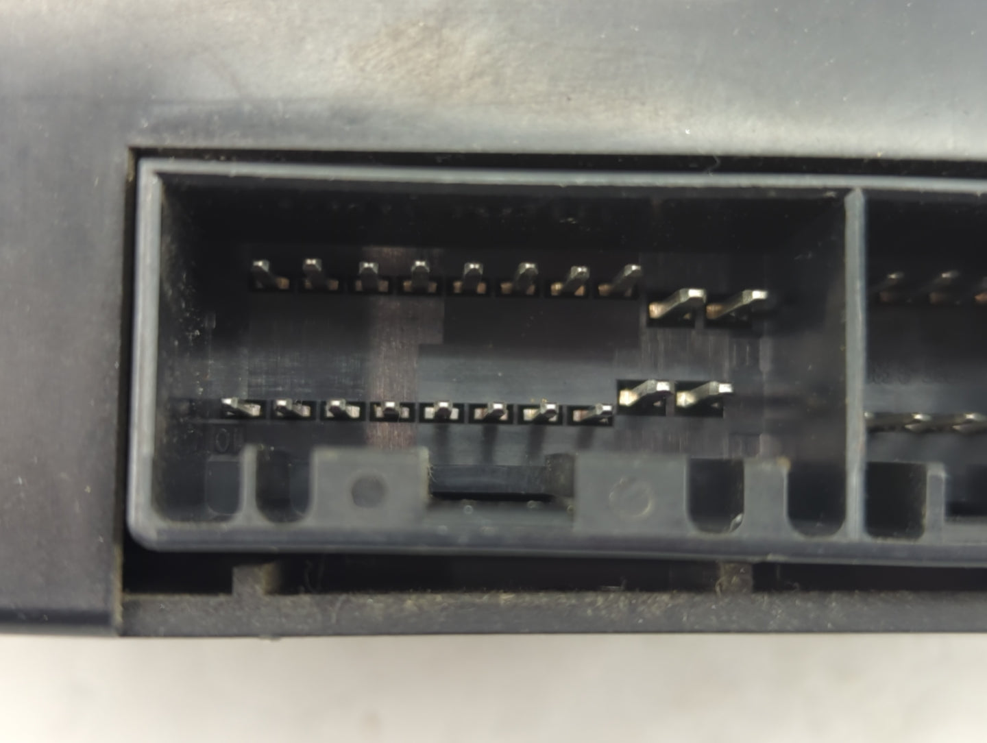 2005 Ford Explorer PCM Engine Control Computer ECU ECM PCU OEM P/N:1L2414B205BC Fits OEM Used Auto Parts - Oemusedautoparts1