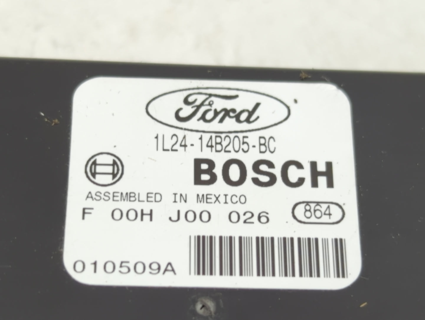 2005 Ford Explorer PCM Engine Control Computer ECU ECM PCU OEM P/N:1L2414B205BC Fits OEM Used Auto Parts - Oemusedautoparts1