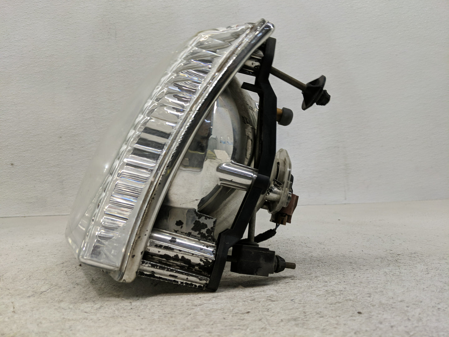 2002-2005 Ford Explorer Driver Left Oem Head Light Headlight Lamp - Oemusedautoparts1.com