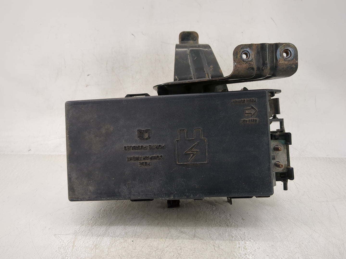 2001-2005 Ford Explorer Fusebox Fuse Box Panel Relay Module P/N:ZL5T-14A075-AA Fits Fits 2001 2002 2003 2004 2005 OEM Used A