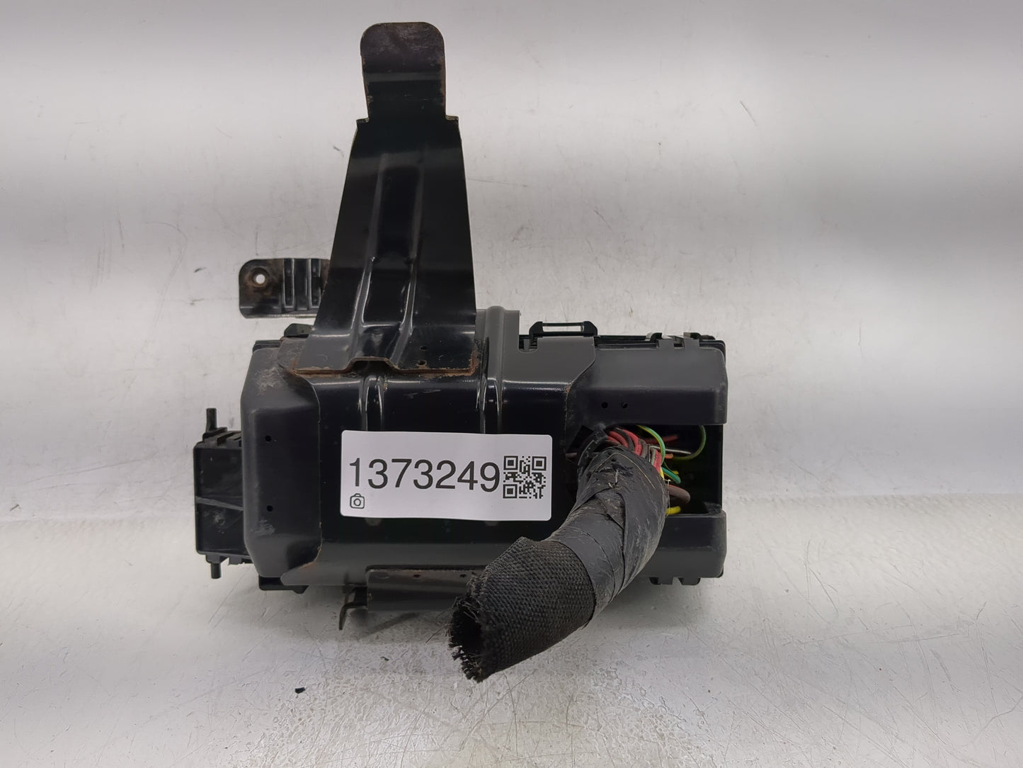 2001-2005 Ford Explorer Fusebox Fuse Box Panel Relay Module P/N:ZL5T-14A075-AA Fits Fits 2001 2002 2003 2004 2005 OEM Used A