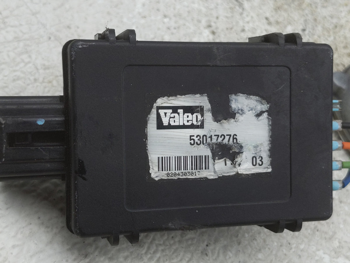 2002-2005 Ford Explorer Front Windshield Wiper Motor P/N:53017276 Fits Fits 2002 2003 2004 2005 OEM Used Auto Parts - Oemuse