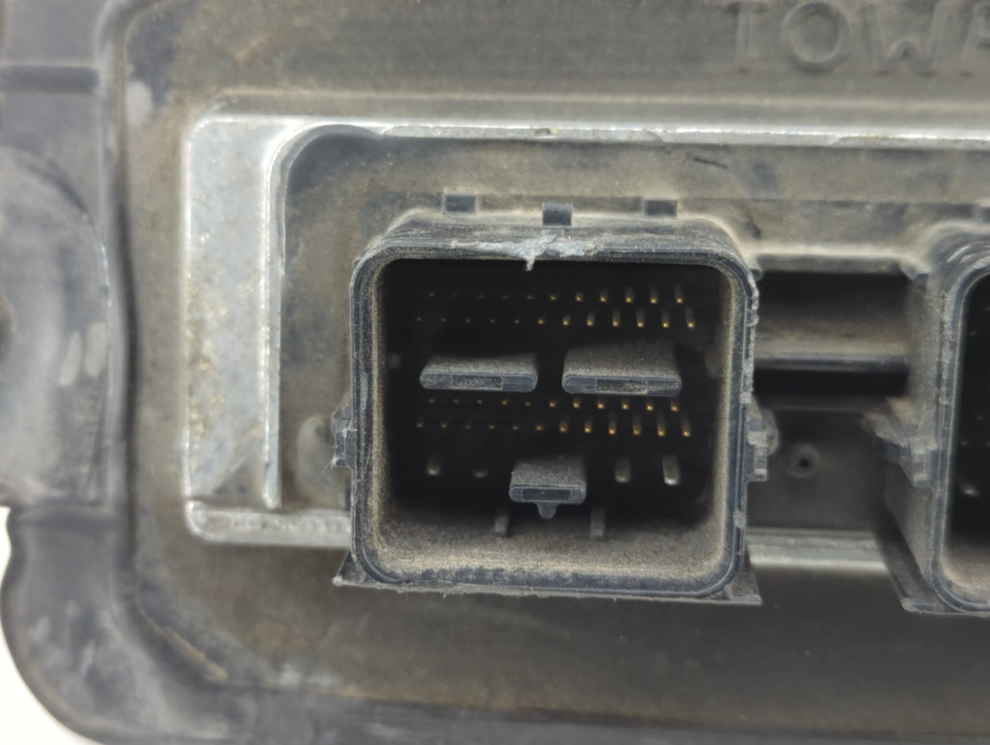 2005 Ford Explorer PCM Engine Control Computer ECU ECM PCU OEM P/N:5L2A-12A650-LD Fits OEM Used Auto Parts - Oemusedautopart