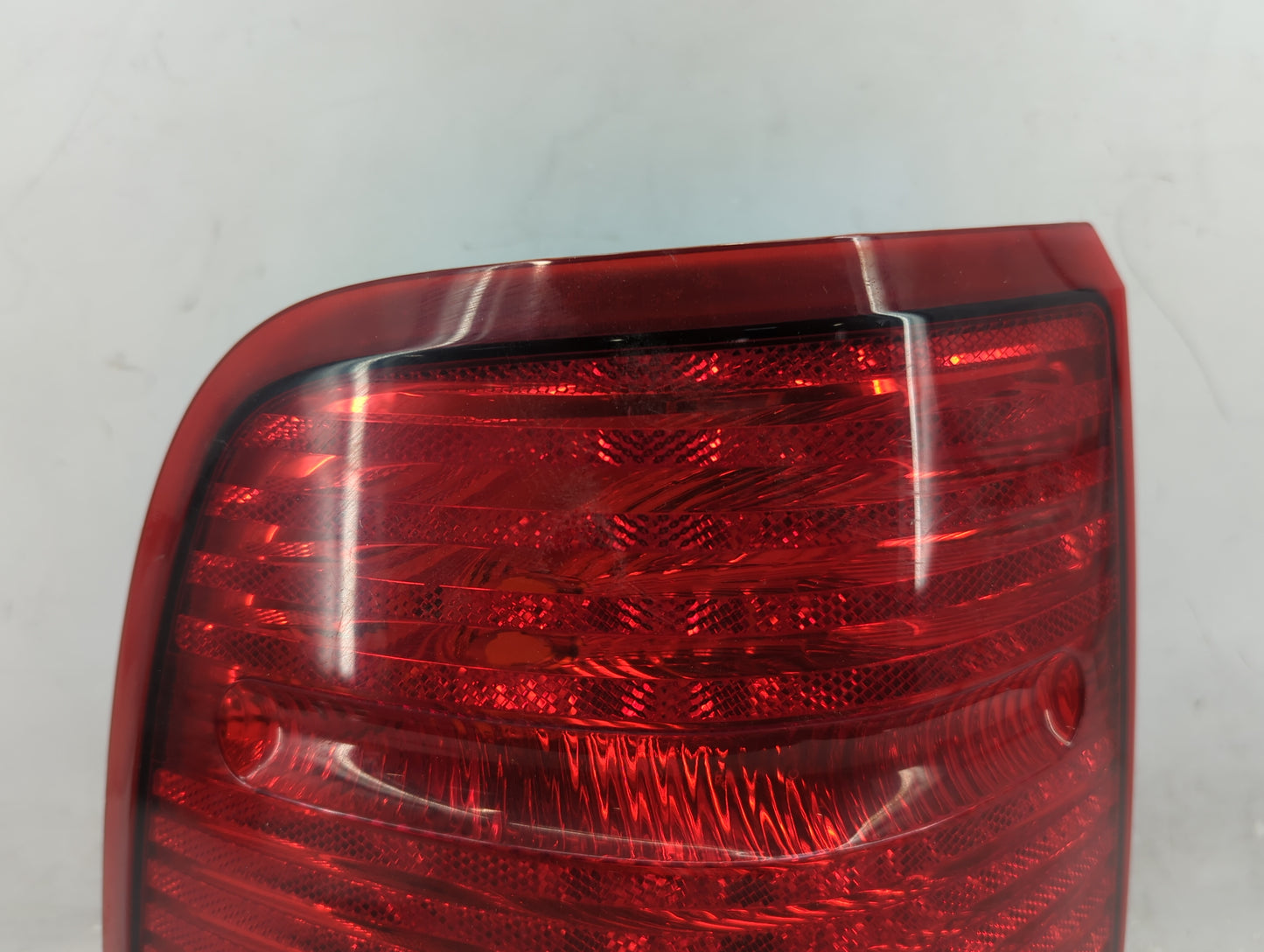 2001-2005 Ford Explorer Tail Light Assembly Driver Left OEM Fits Fits 2001 2002 2003 2004 2005 OEM Used Auto Parts - Oemused
