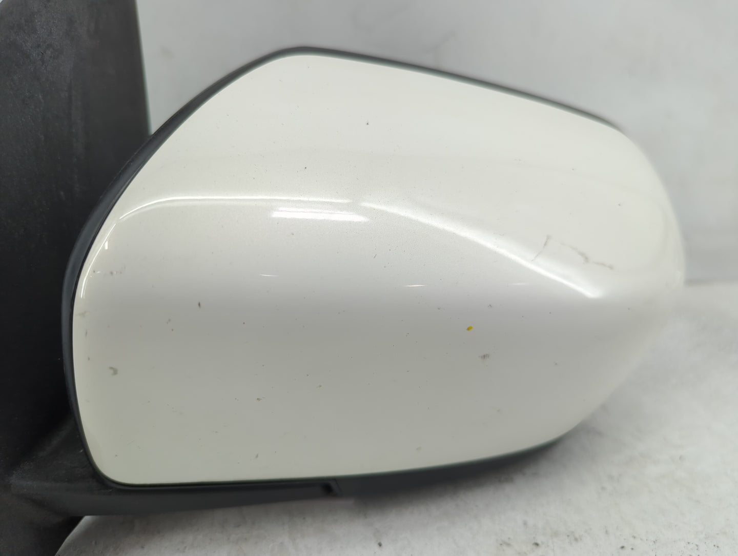 2002-2005 Ford Explorer Passenger Side View Mirror - Right Door Mirror OEM Used - Oemusedautoparts1.com