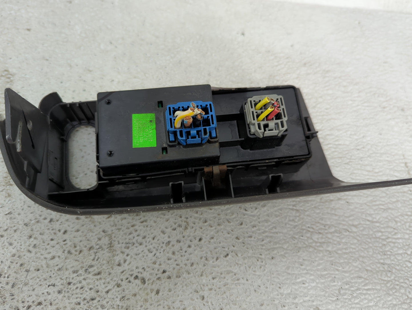2004-2005 Ford Explorer Master Power Window Switch Replacement Driver Side Left P/N:14A564 CA2278 Fits Fits 2004 2005 2006 2