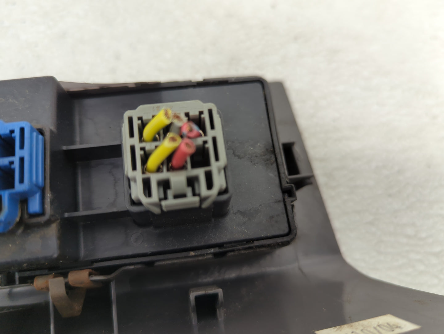 2004-2005 Ford Explorer Master Power Window Switch Replacement Driver Side Left P/N:14A564 CA2278 Fits Fits 2004 2005 2006 2