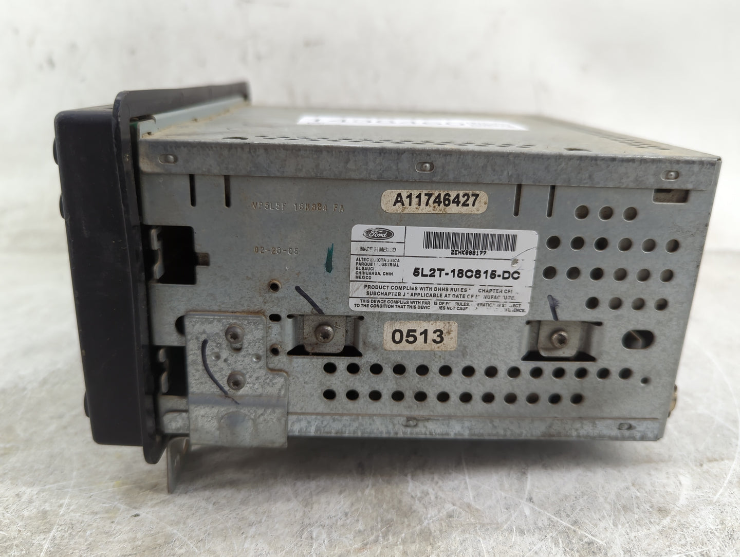 2005 Ford Explorer Radio AM FM Cd Player Receiver Replacement P/N:5L2T-18C815-DC A11746427 Fits OEM Used Auto Parts - Oemuse
