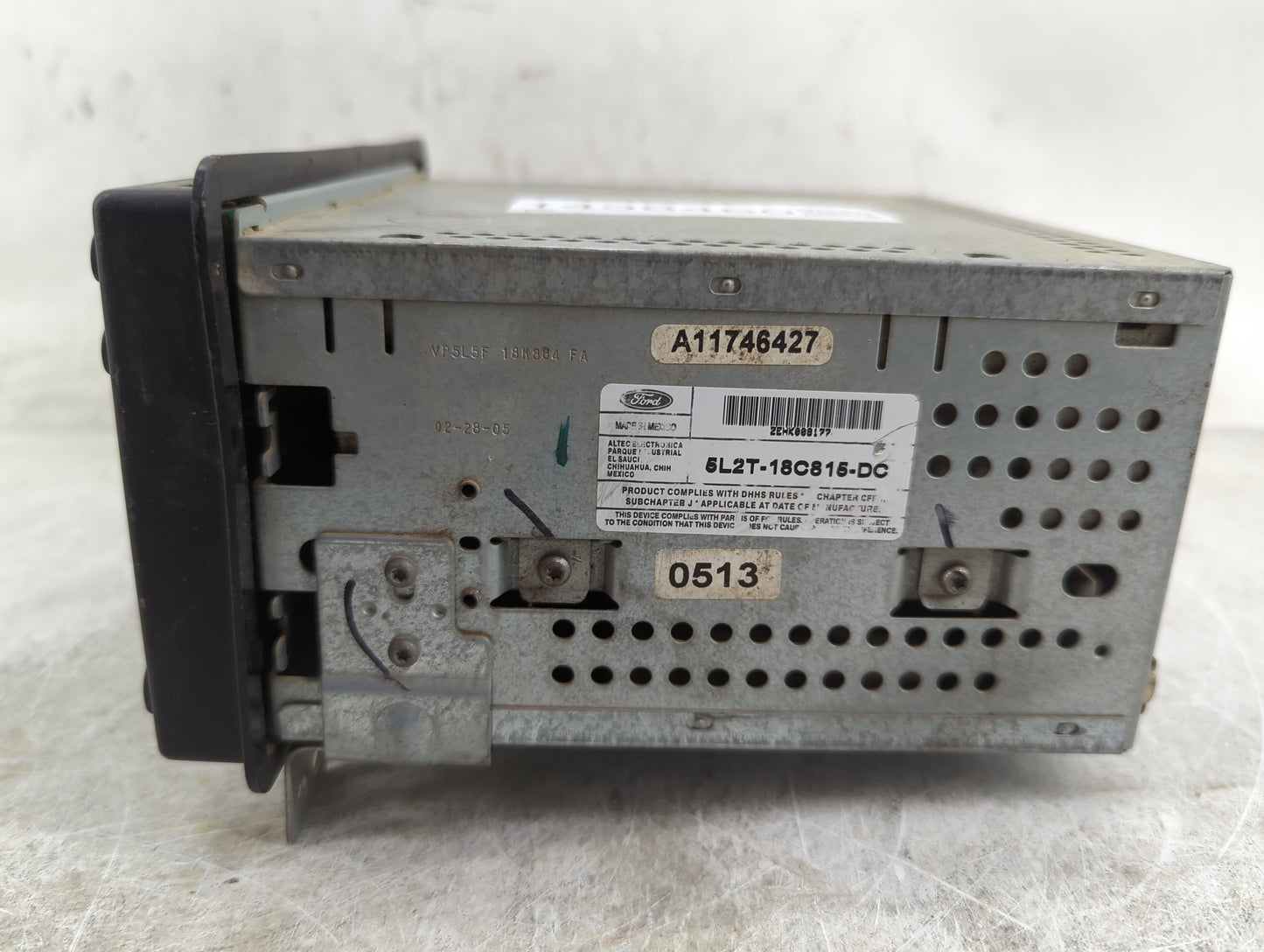 2005 Ford Explorer Radio AM FM Cd Player Receiver Replacement P/N:5L2T-18C815-DC A11746427 Fits OEM Used Auto Parts - Oemuse