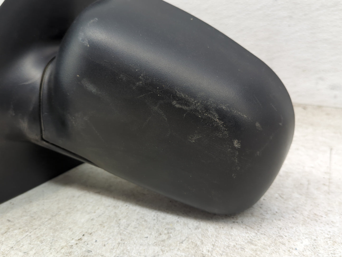 2003-2005 Ford Explorer Driver Side View Mirror - Left Door Mirror OEM Used - Oemusedautoparts1.com