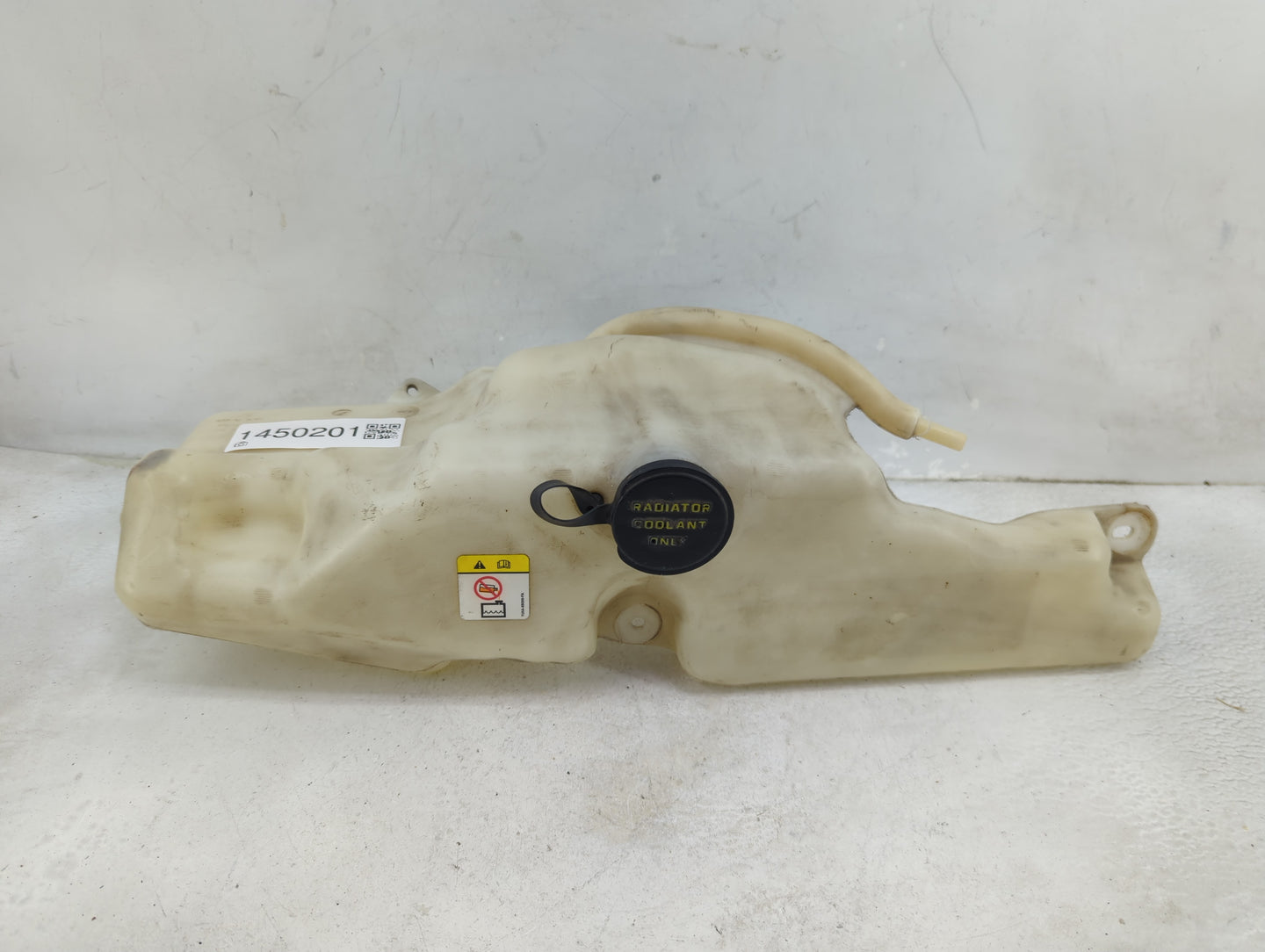 2002-2005 Ford Explorer Radiator Coolant Overflow Expansion Tank Bottle 1450201 - Oemusedautoparts1.com