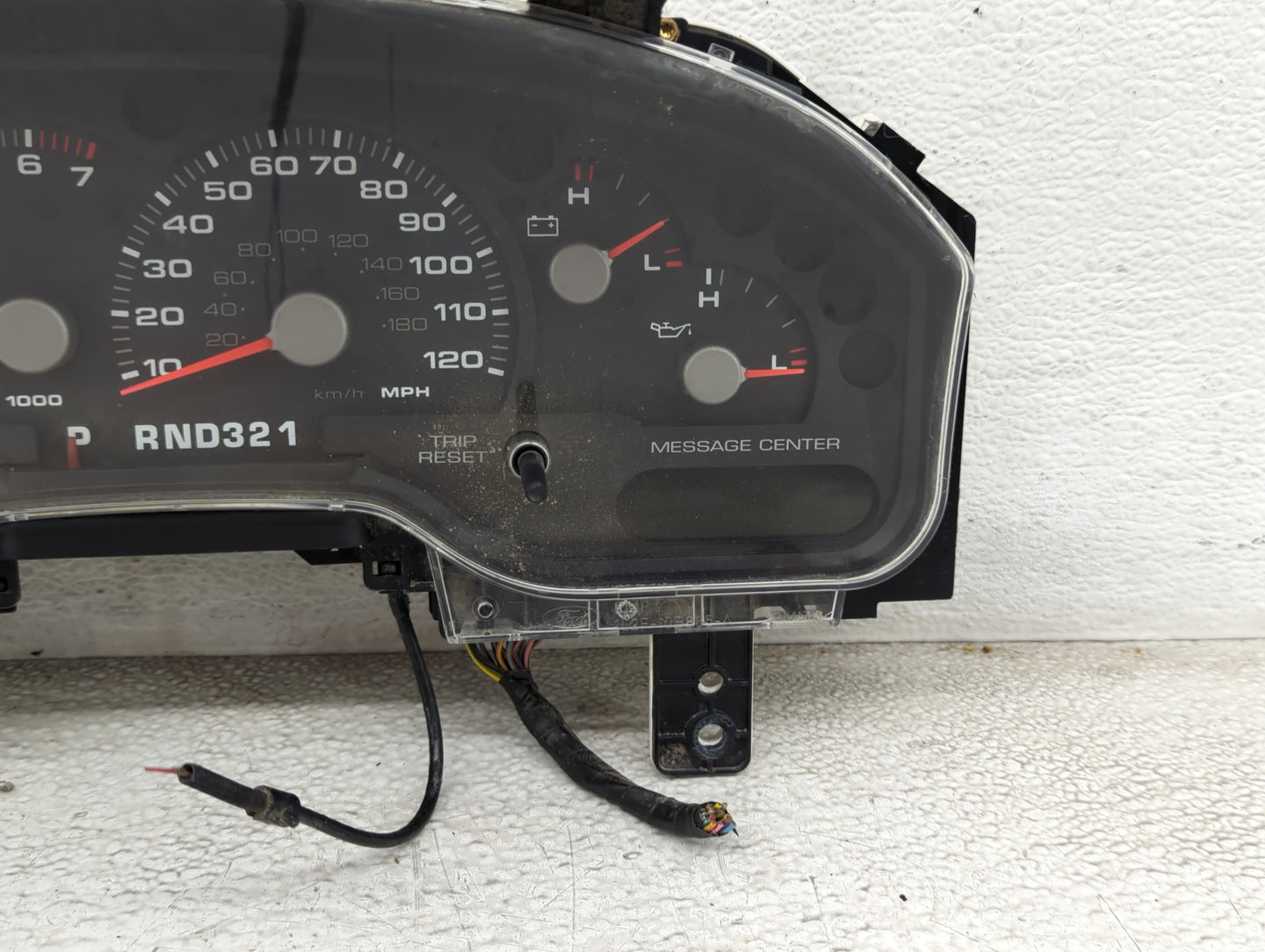 2004-2005 Ford Explorer Instrument Cluster Speedometer Gauges P/N:4L2T-10849-CK Miles: Fits Fits 2004 2005 OEM Used Auto Par