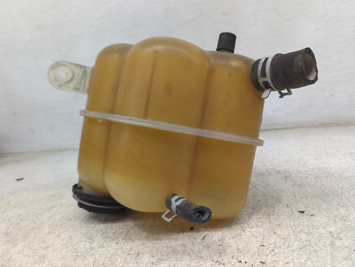 2002-2005 Ford Explorer Radiator Coolant Overflow Expansion Tank Bottle 1498840 - Oemusedautoparts1.com