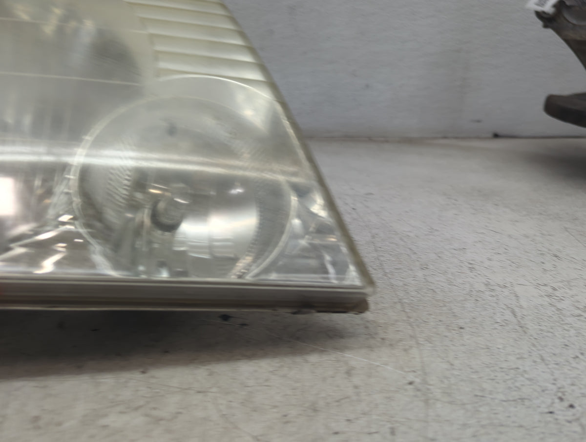 2005 Ford Explorer Passenger Right Oem Head Light Headlight Lamp 1500015 - Oemusedautoparts1.com
