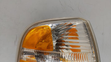 2004-2005 Ford Explorer Passenger Right Oem Front Light Lamp