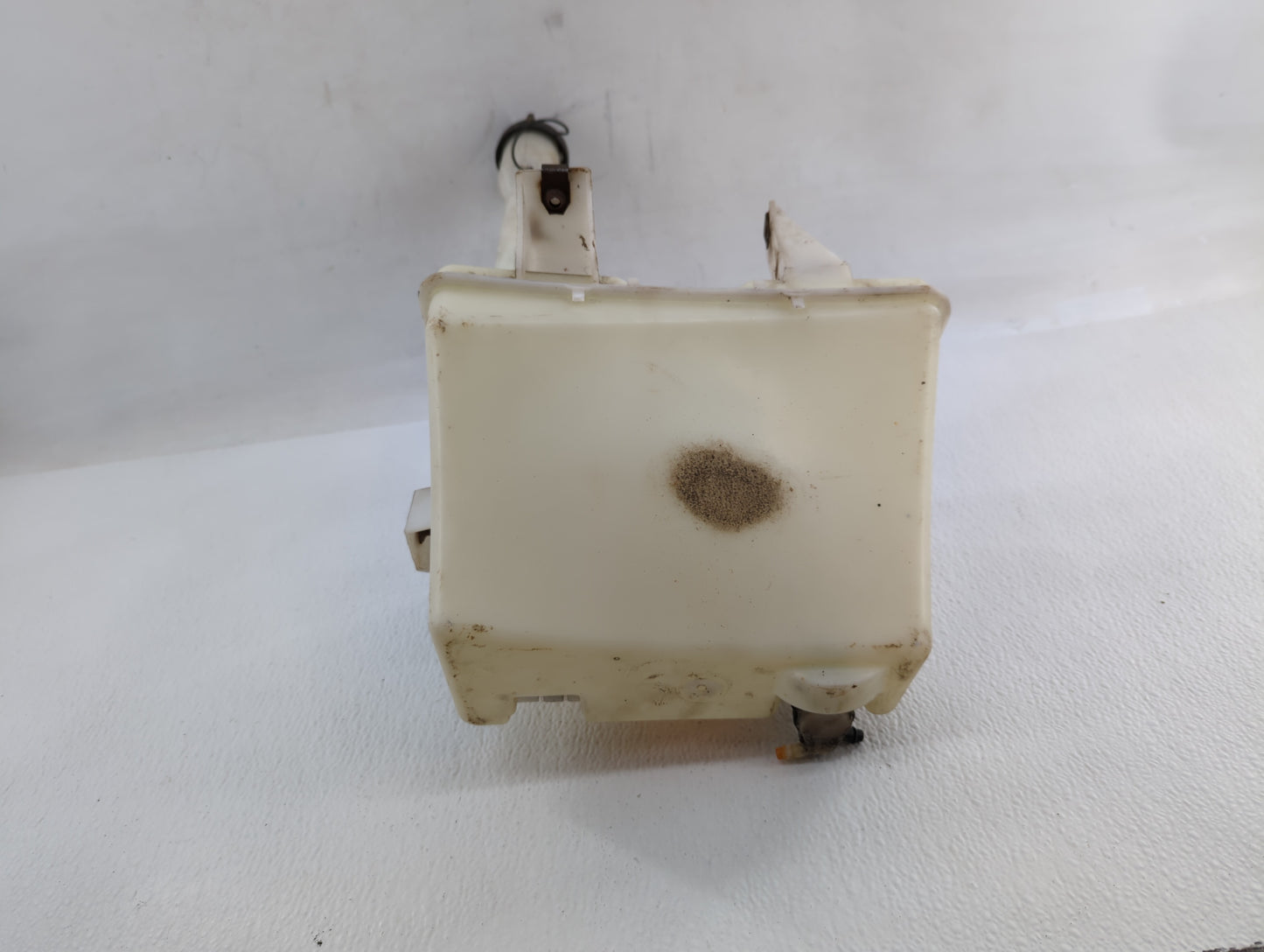 2002-2010 Ford Explorer Windshield Washer Fluid Reservoir Bottle Oem - Oemusedautoparts1.com