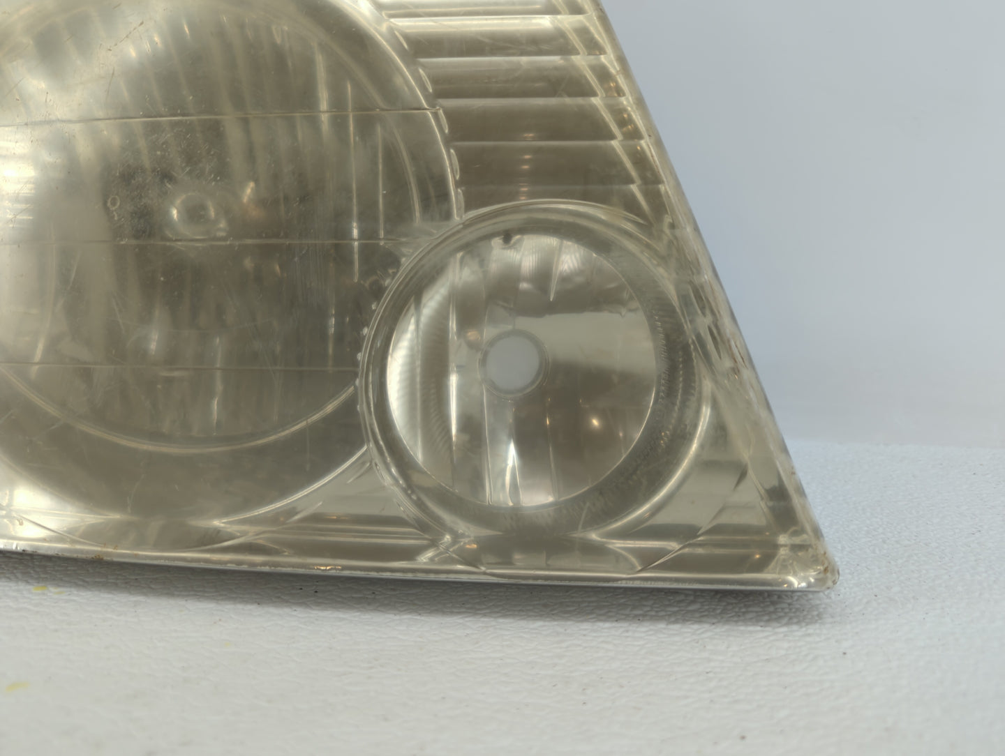 2002-2005 Ford Explorer Passenger Right Oem Head Light Headlight Lamp - Oemusedautoparts1.com