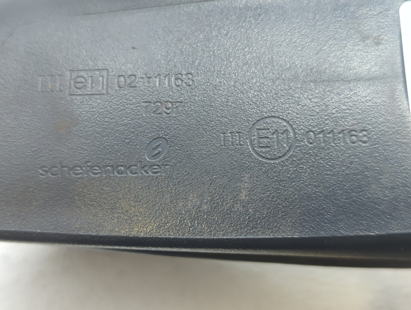 2003-2005 Ford Explorer Passenger Side View Mirror - Right Door Mirror OEM Used - Oemusedautoparts1.com