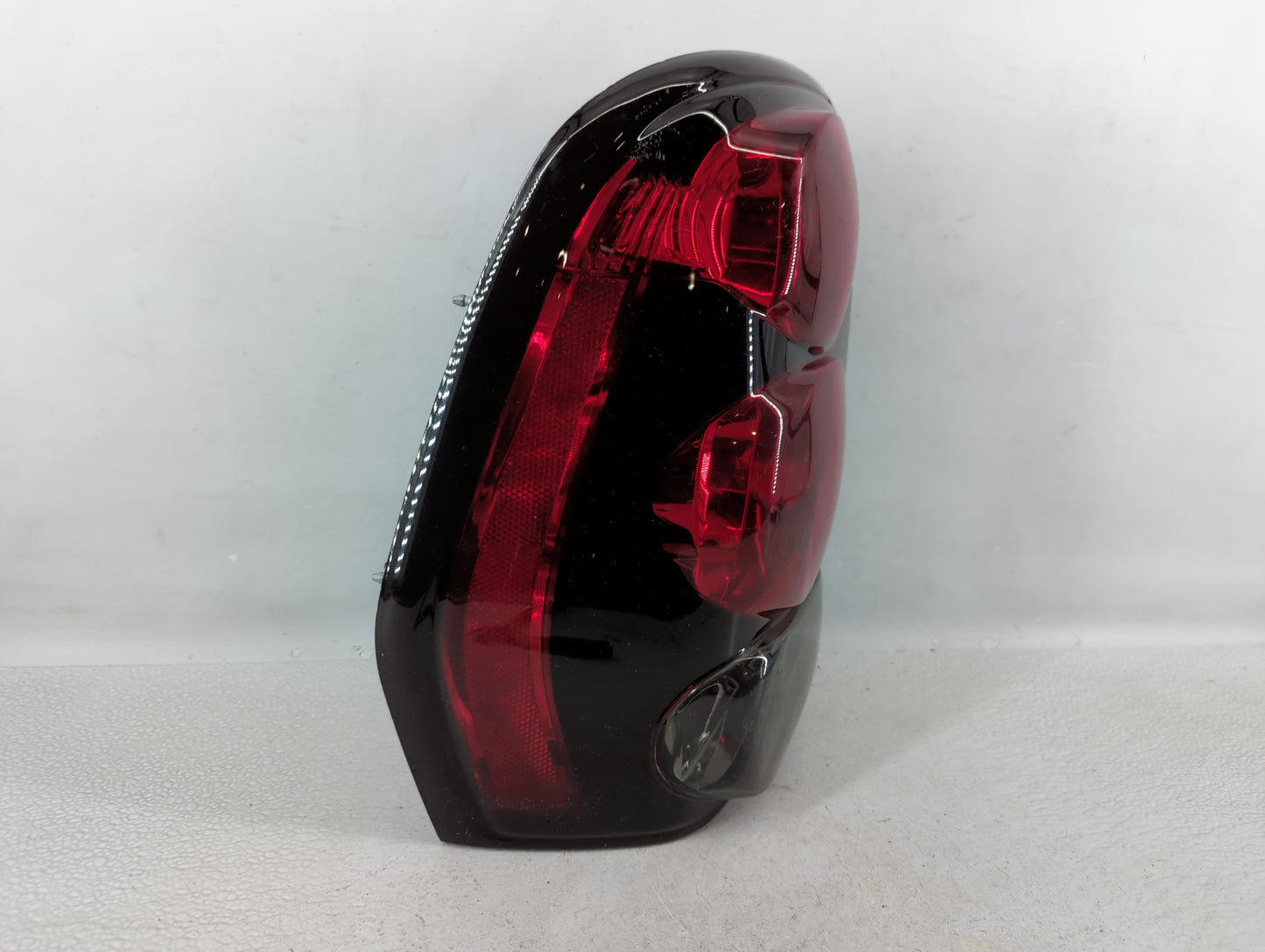 2001-2005 Ford Explorer Tail Light Assembly Driver Left OEM Fits Fits 2001 2002 2003 2004 2005 OEM Used Auto Parts - Oemused
