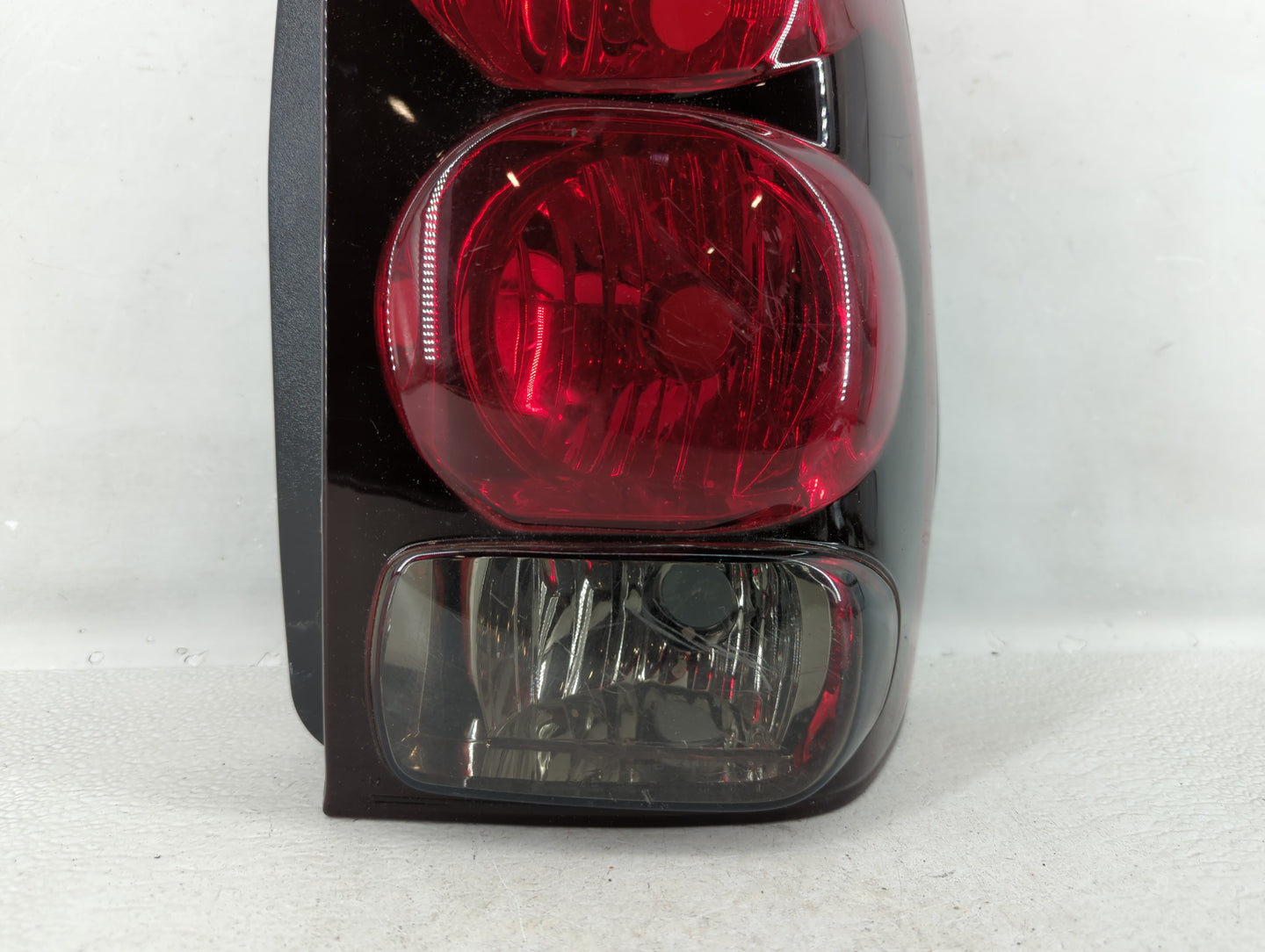 2001-2005 Ford Explorer Tail Light Assembly Passenger Right OEM Fits Fits 2001 2002 2003 2004 2005 OEM Used Auto Parts - Oem