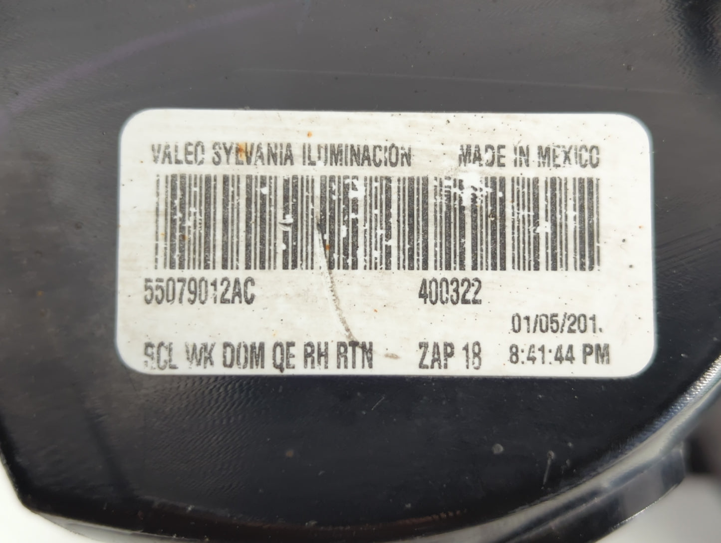 2001-2005 Ford Explorer Tail Light Assembly Passenger Right OEM P/N:400322 55079012AC Fits Fits 2001 2002 2003 2004 2005 OEM