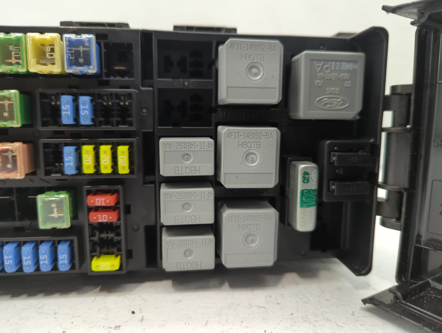 2002-2010 Ford Explorer Fusebox Fuse Box Panel Relay Module P/N:5L2T14398SB Fits Fits 2002 2003 2004 2005 2006 2007 2008 200