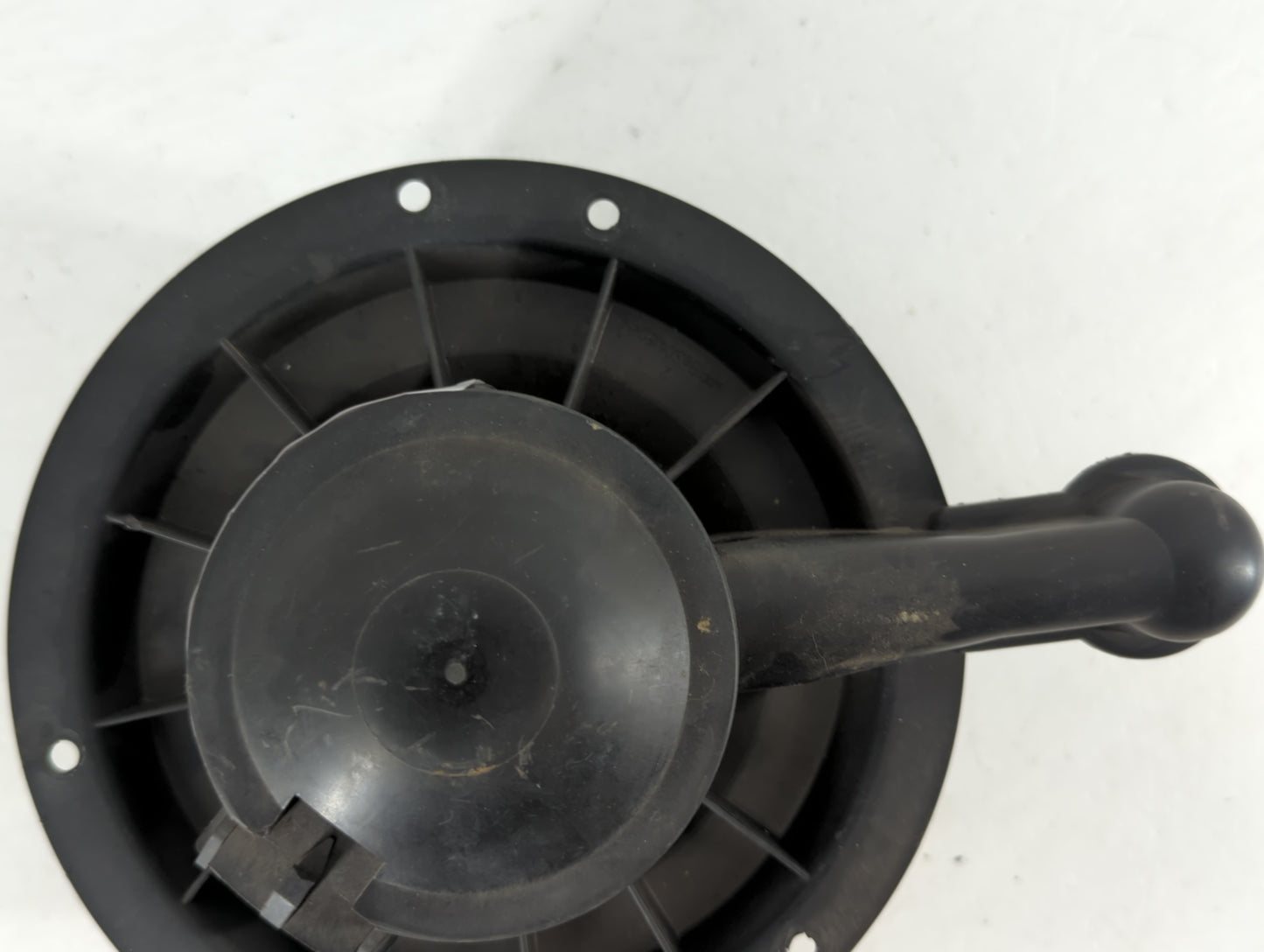2002-2005 Ford Explorer Rear Heater AC Blower Motor P/N:VP5L2H 19D583 AA Fits Fits 2002 2003 2004 2005 OEM Used Auto Parts -