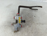 2005 Ford Explorer Brake Proportioning Valve - Oemusedautoparts1.com