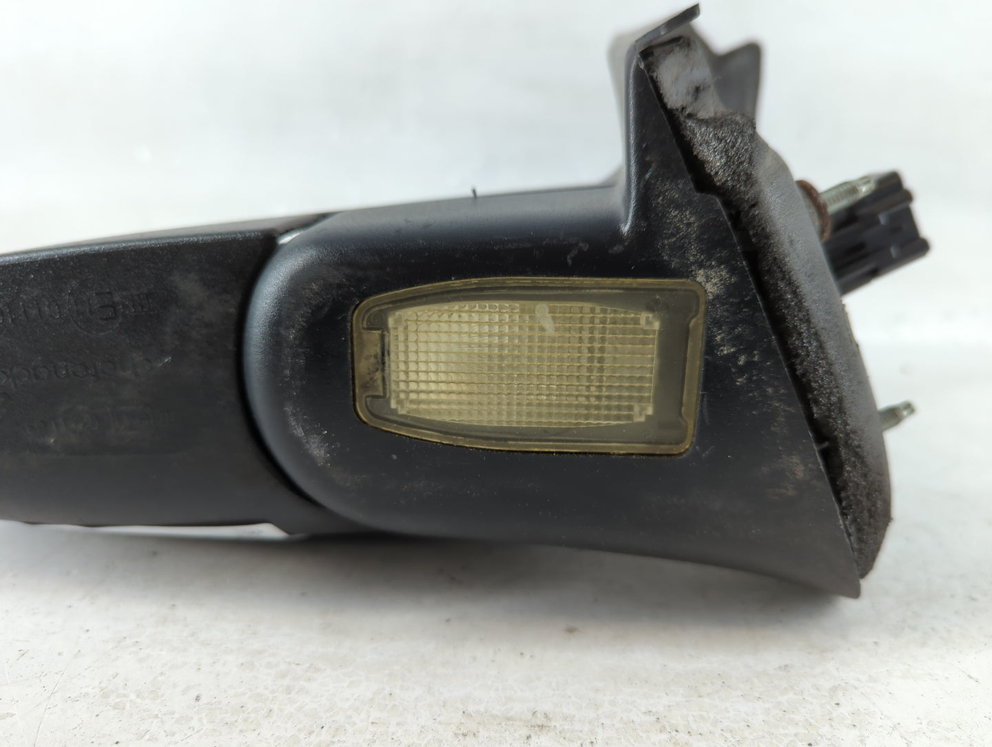 2002-2005 Ford Explorer Driver Side View Mirror - Left Door Mirror OEM Used - Oemusedautoparts1.com