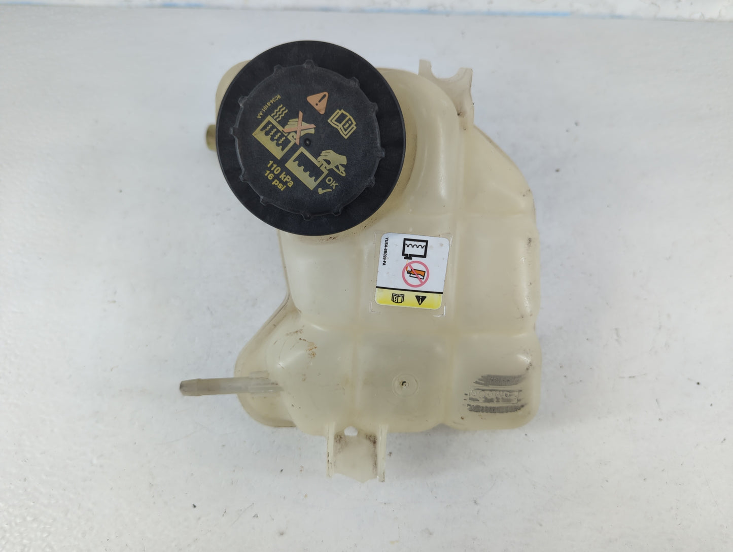 2002-2005 Ford Explorer Radiator Coolant Overflow Expansion Tank Bottle - Oemusedautoparts1.com