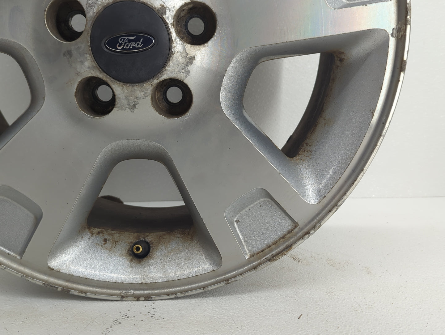 Ford Explorer Oem Wheel Rim 853067 - Oemusedautoparts1.com