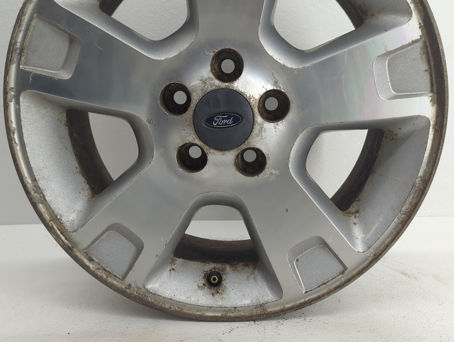 Ford Explorer Oem Wheel Rim 853069 - Oemusedautoparts1.com