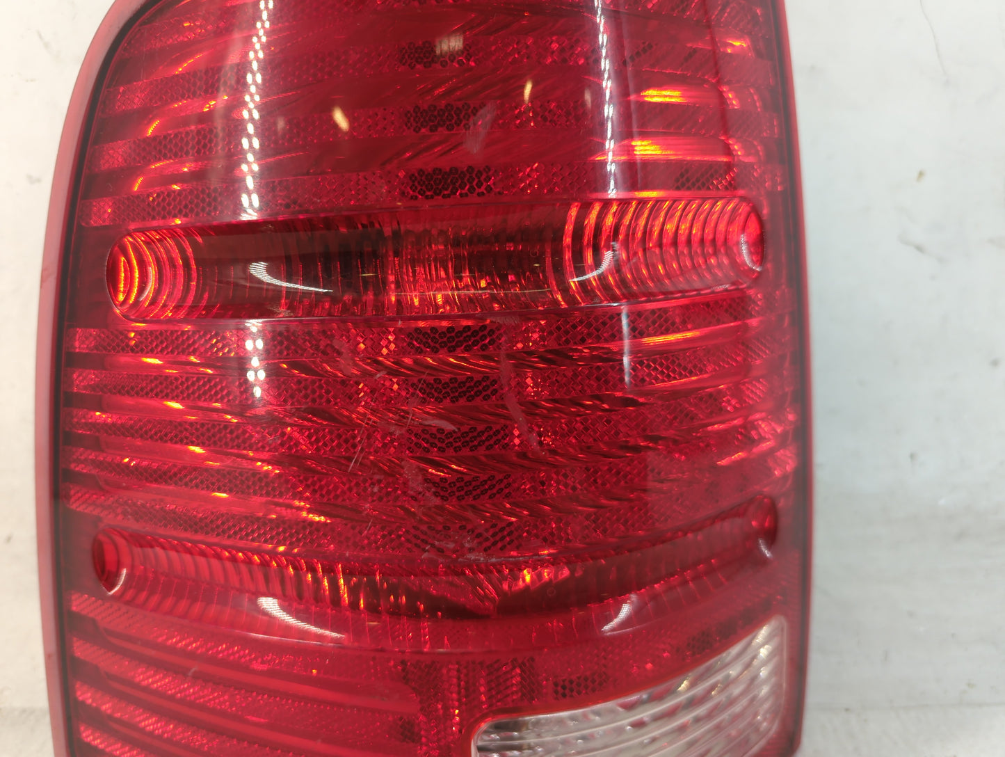 2002-2005 Ford Explorer Tail Light Assembly Driver Left OEM P/N:1L2X-13B505-B Fits Fits 2002 2003 2004 2005 OEM Used Auto Pa