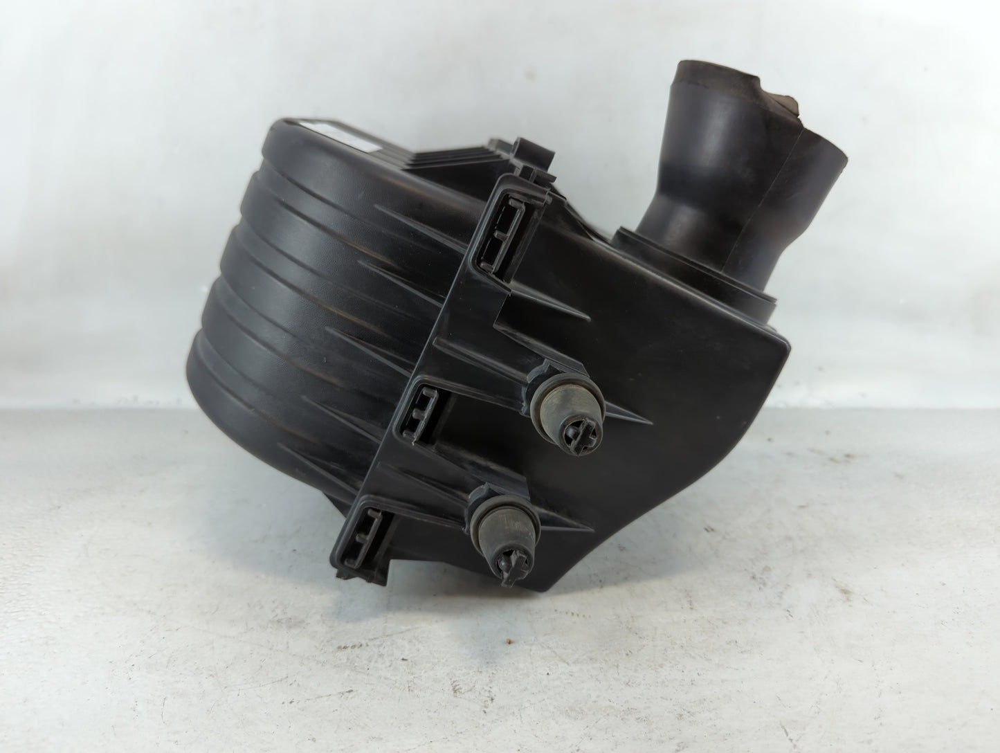 2004-2005 Ford Explorer Air Cleaner Intake-duct Hose Tube - Oemusedautoparts1.com