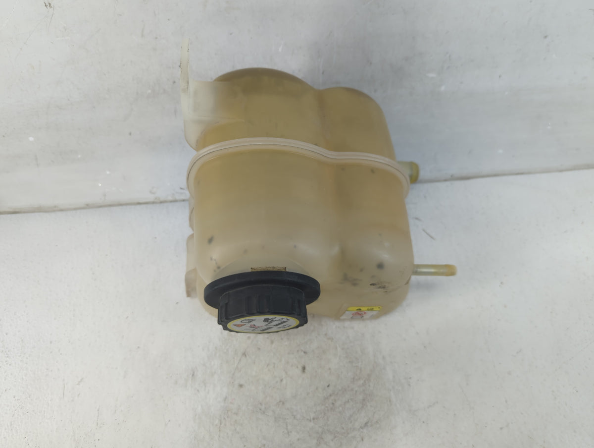 2002-2005 Ford Explorer Radiator Coolant Overflow Expansion Tank Bottle 921753 - Oemusedautoparts1.com