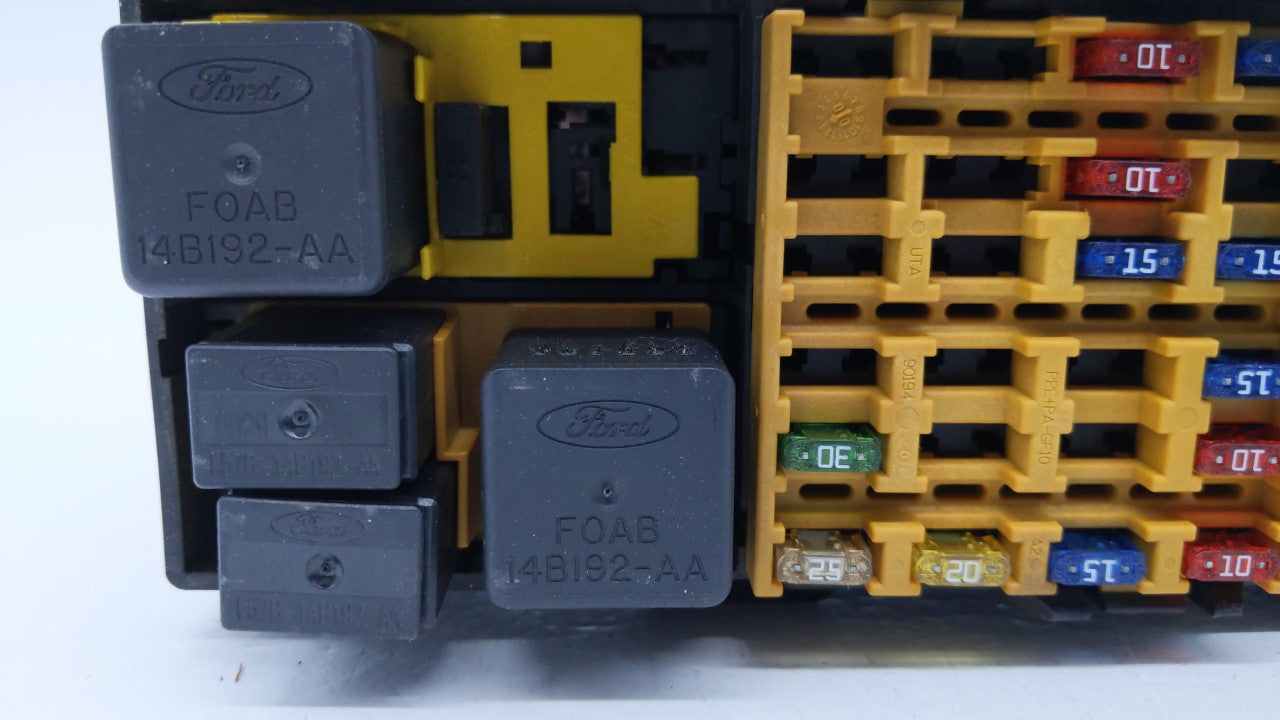 2001-2005 Ford Explorer Sport Fusebox Fuse Box Panel Relay Module Fits Fits 2001 2002 2003 2004 2005 OEM Used Auto Parts - O